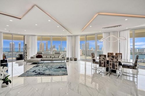 3005-2800 Island Blvd, Aventura, FL, 33160 | Card Image