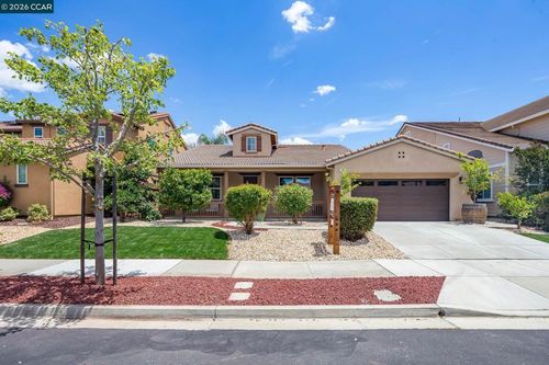 484 Milford St, Brentwood, CA, 94513-5544 | Card Image