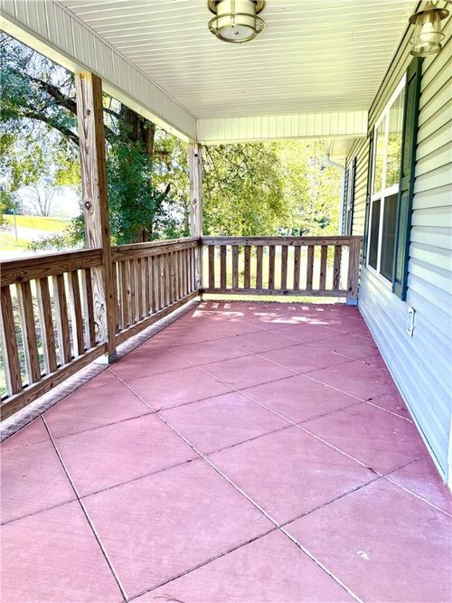 198 Miller Dr, Central, SC, 29630-9552 | Card Image
