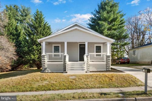 223 New Ave, REISTERSTOWN, MD, 21136-1321 | Card Image