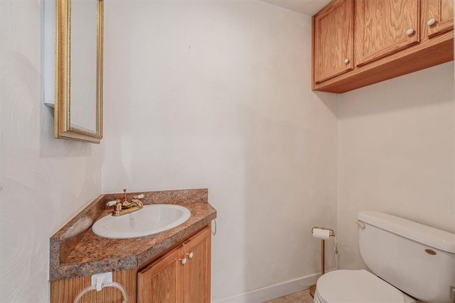 1/2 bath on upper level | Image 37