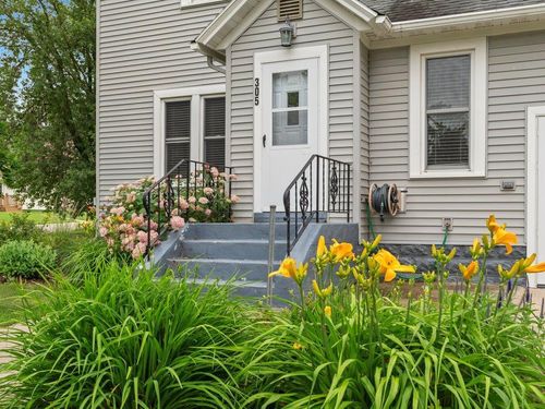 305 South St W, Eagle Bend, MN, 56446-9526 | Card Image