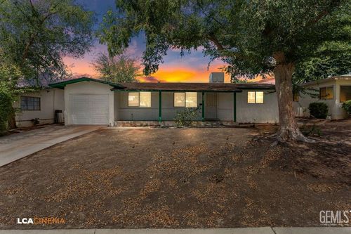 2904 Idaho St, Bakersfield, CA, 93305-2214 | Card Image