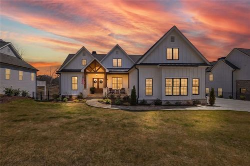 135 Night Fire Ln, Dawsonville, GA, 30534-0777 | Card Image