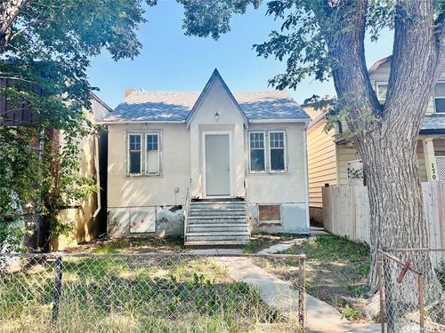 1705 Quebec St, Regina, SK, S4P1J4 | Card Image