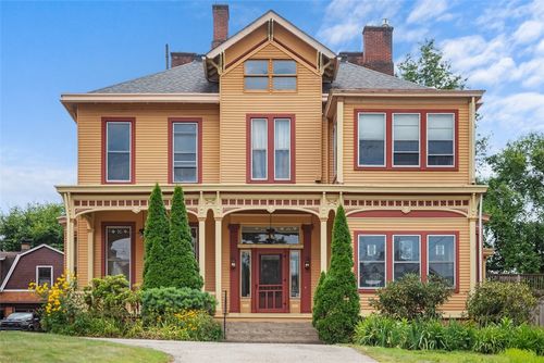 210 Maple Ave, Swissvale, PA, 15218-1524 | Card Image