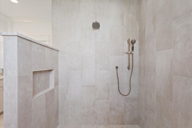 Full bathroom featuring tiled shower | Image 23
