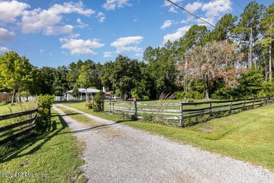 217 Pioneer Trail, House other with 3 bedrooms, 2 bathrooms and null parking in Green Cove Springs FL | Image 3