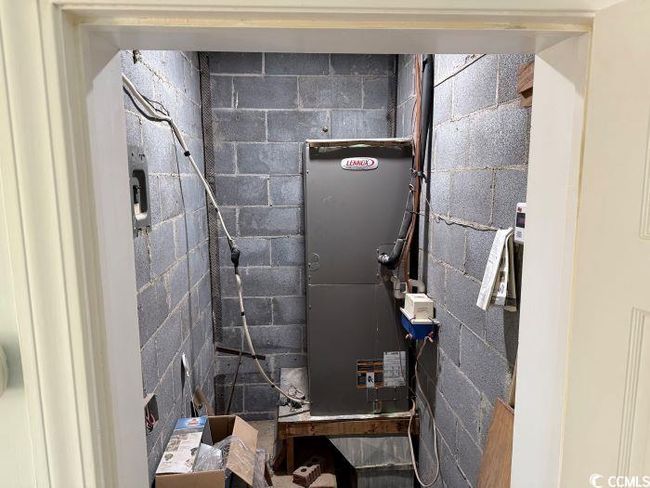 View of utility room | Image 34