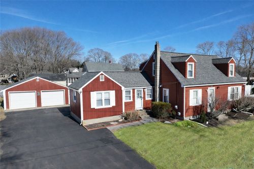 11 Blackbird Rd, West Kingston, RI, 02892-1414 | Card Image