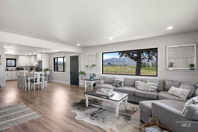 4 N 1050 E, House other with 3 bedrooms, 2 bathrooms and null parking in Declo ID | Image 16