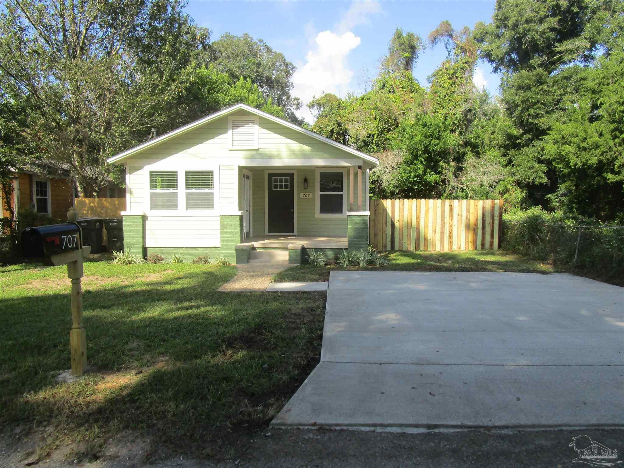 Wentworth St, Pensacola, FL 32505