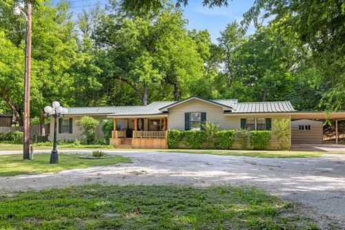 1453 Eagle Canyon Dr, China Spring, TX, 76633-3242 | Card Image