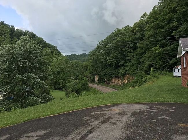 8570 Lovers Gap Rd, House other with 3 bedrooms, 2 bathrooms and null parking in Vansant VA | Image 17