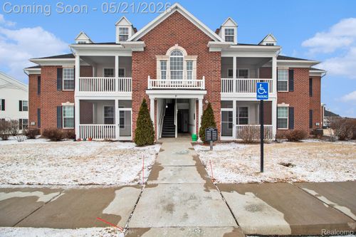 1043 E Summerfield Glen Cir, Ann Arbor, MI, 48103-9163 | Card Image
