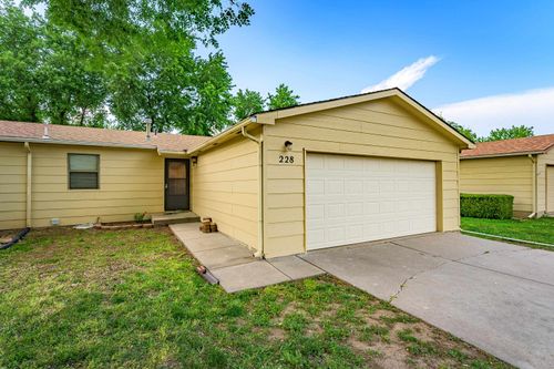 228 W Overlook Dr, Derby, KS, 67037-2622 | Card Image