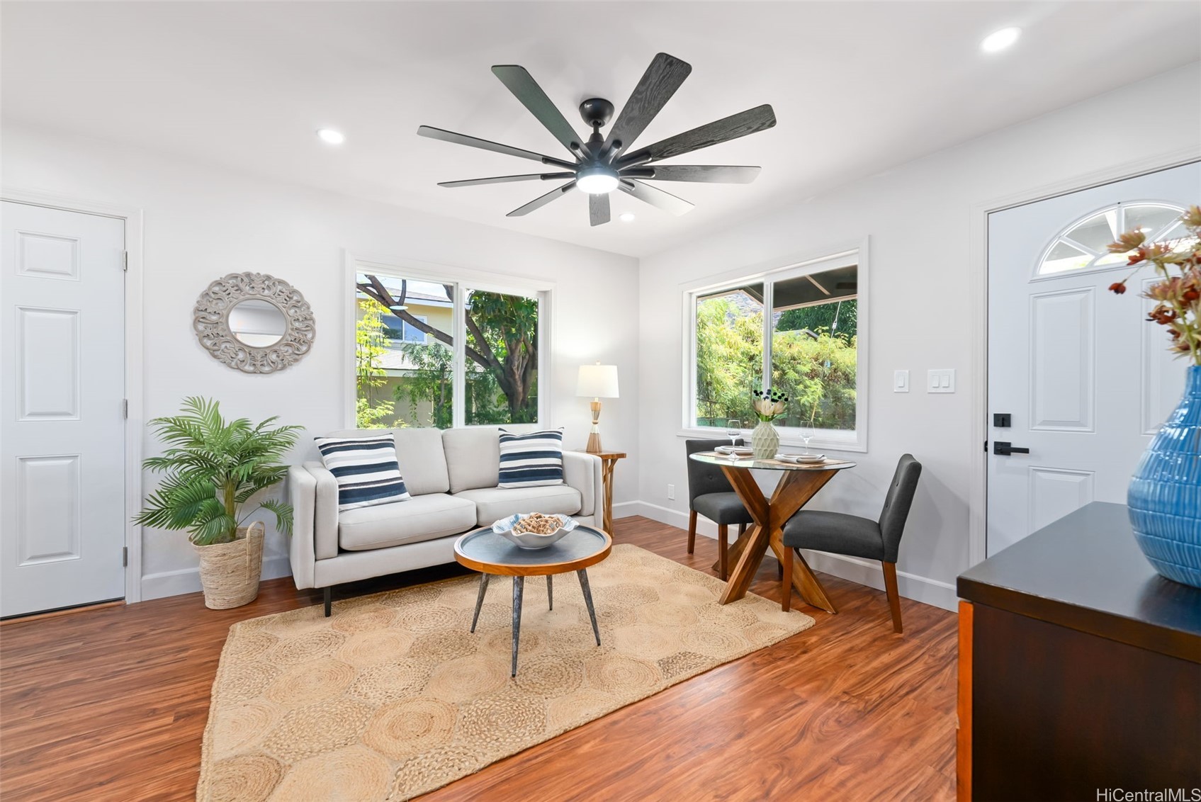 Lahaina St, Waianae, HI 96792