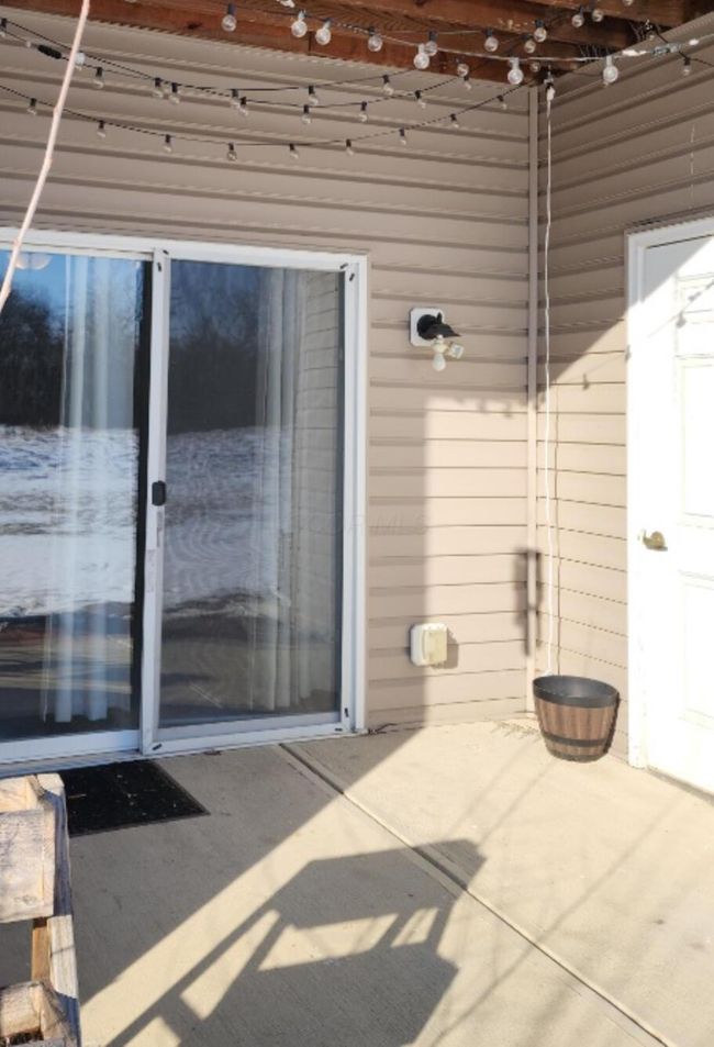 6547 Dorothys Crk, Condo with 2 bedrooms, 2 bathrooms and null parking in Canal Winchester OH | Image 17
