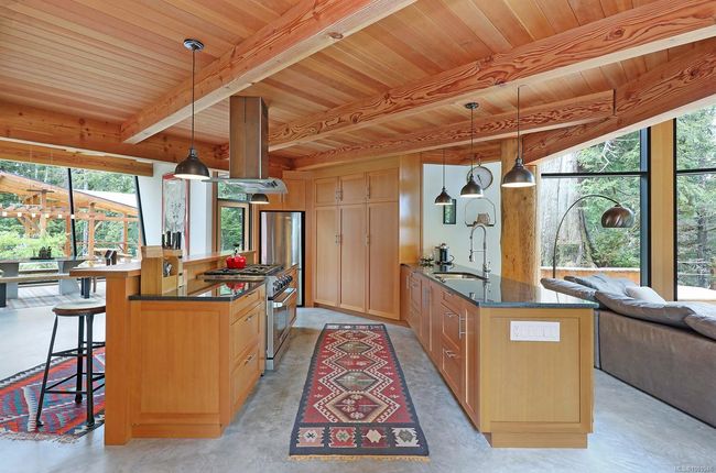 0 Neilson Island, House other with 4 bedrooms, 3 bathrooms and null parking in Tofino BC | Image 20