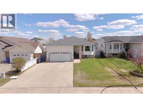 11415 98 St, Fort St. John, BC, V1J7B5 | Card Image