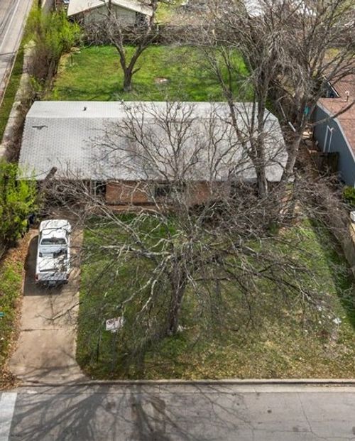 7813 Northwest Dr, Austin, TX, 78757-1427 | Card Image