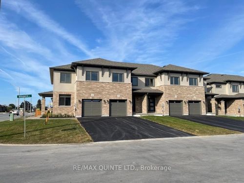 1 Miramichi St, Belleville, ON, K8N0T3 | Card Image