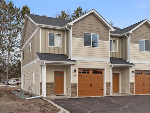 20-425 W 8th St, NEW RICHMOND, WI, 54017-1656 | Card Image