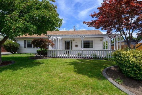 614 Birch Ave, Richland, WA, 99352-3630 | Card Image