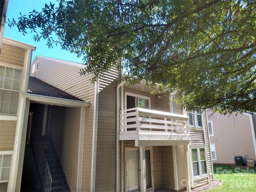 9607 Vinca Cir, Charlotte, NC, 28213-0534 | Card Image