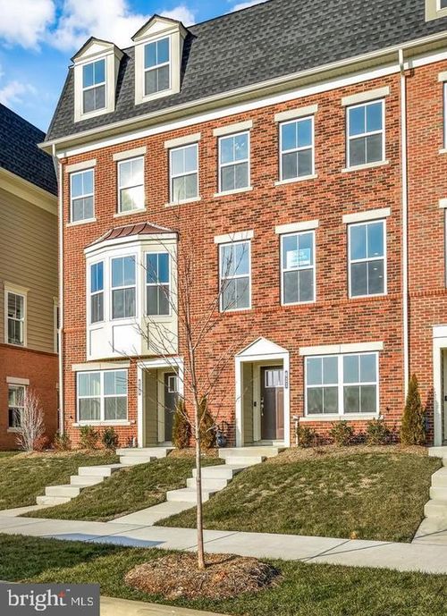 611 E 7th St, FREDERICK, MD, 21701-3174 | Card Image