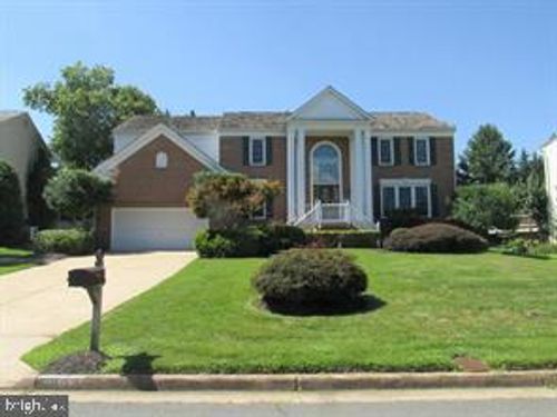 5802 Hampton Forest Way, FAIRFAX, VA, 22030-7253 | Card Image