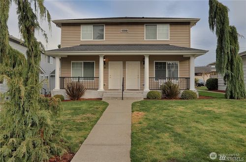 abcd-4407 Hoyt Ave, Everett, WA, 98203-2352 | Card Image