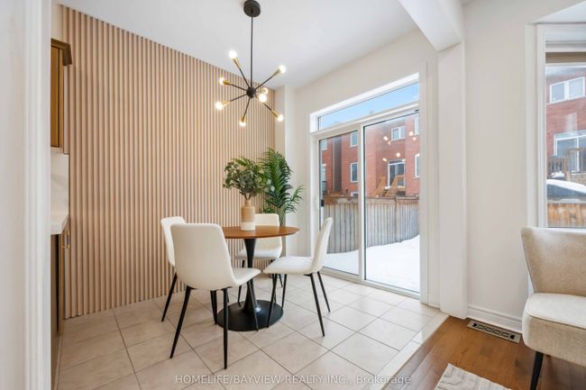 147 Collin Crt, House attached with 3 bedrooms, 3 bathrooms and 2 parking in Richmond Hill ON | Image 17