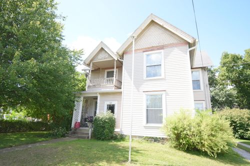 522 N Cullen St, Rensselaer, IN, 47978-2221 | Card Image