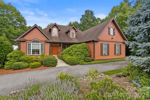 100 Crestgrove Dr, Flat Rock, NC, 28731-9441 | Card Image