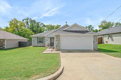 541 Foster St, Canton, TX, 75103-1905 | Card Image