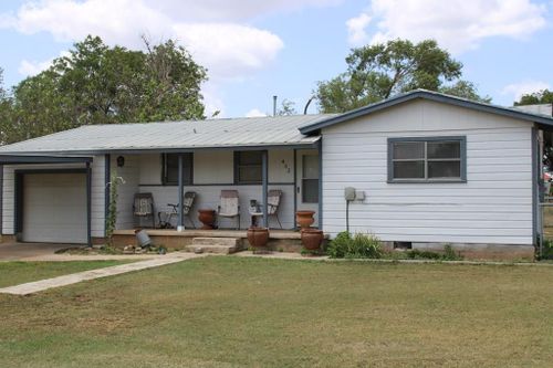402 Lynn St., Wingate, TX, 79566 | Card Image