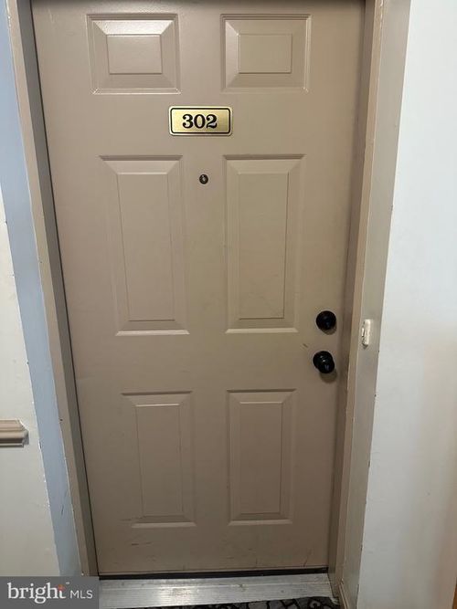 302-9708 Lake Pointe Ct, UPPER MARLBORO, MD, 20774-4711 | Card Image