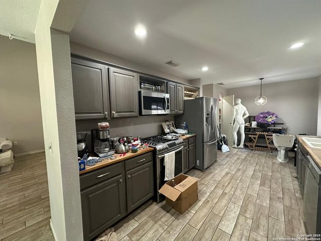 10123 Windburn, House other with 4 bedrooms, 3 bathrooms and null parking in Converse TX | Image 6