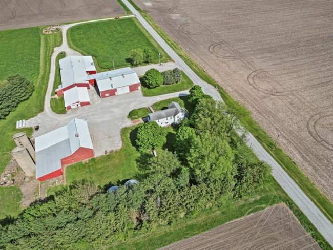964 E 1100 North Rd, Home with 4 bedrooms, 1 bathrooms and 8 parking in Bement IL | Image 46