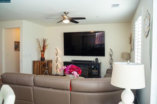 4435 Mccormack Rd, Rio Vista, CA, 94571-5210 | Card Image