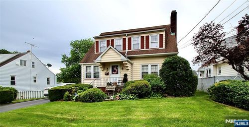 14-24 11th St, Fair Lawn, NJ, 07410-1957 | Card Image