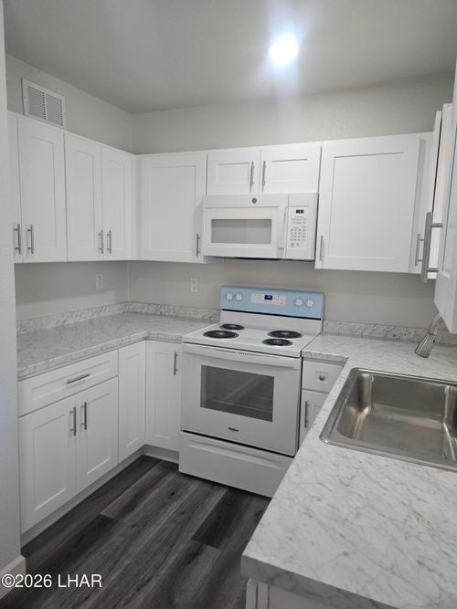 5-2795 Mcculloch Blvd N, Lake Havasu City, AZ, 86403 | Card Image