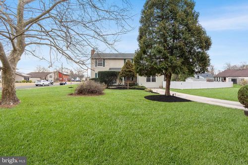 112 Carter Ave, GIBBSTOWN, NJ, 08027-1440 | Card Image