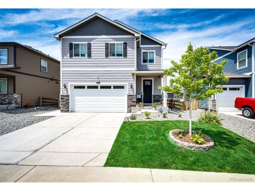 203 Coyote St, Bennett, CO, 80102-8768 | Card Image