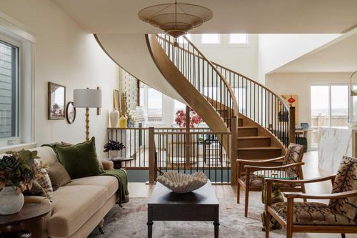 356 Greenwich Dr Nw, Calgary, AB, T3B6P4 | Card Image