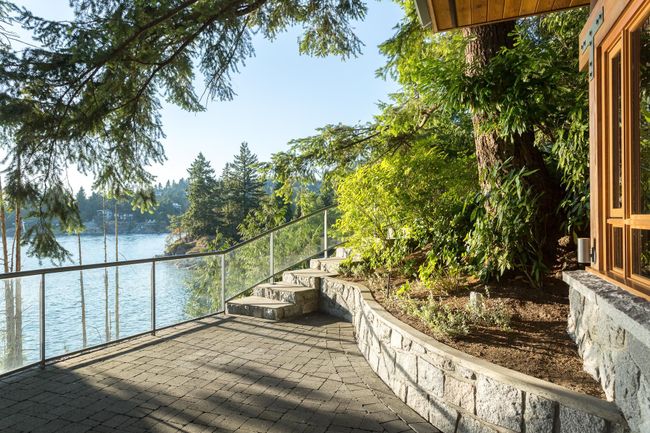 5363 Kew Cliff Road, House other with 5 bedrooms, 4 bathrooms and 8 parking in West Vancouver BC | Image 33