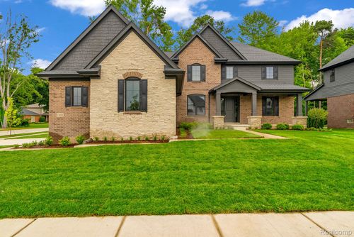 11851 Ovation Court, Shelby Charter Township, MI, 48315 | Card Image