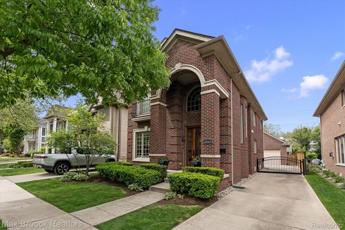 1045 Bennaville Ave, Birmingham, MI, 48009-3670 | Card Image
