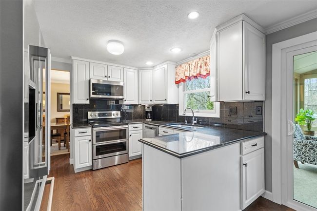 109 Halsey Ct, House other with 4 bedrooms, 3 bathrooms and 2 parking in Mt. Lebanon PA | Image 27